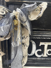 Load image into Gallery viewer, PICK UP ONLY porch decor