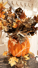 Load image into Gallery viewer, Pumpkins floral on stand
