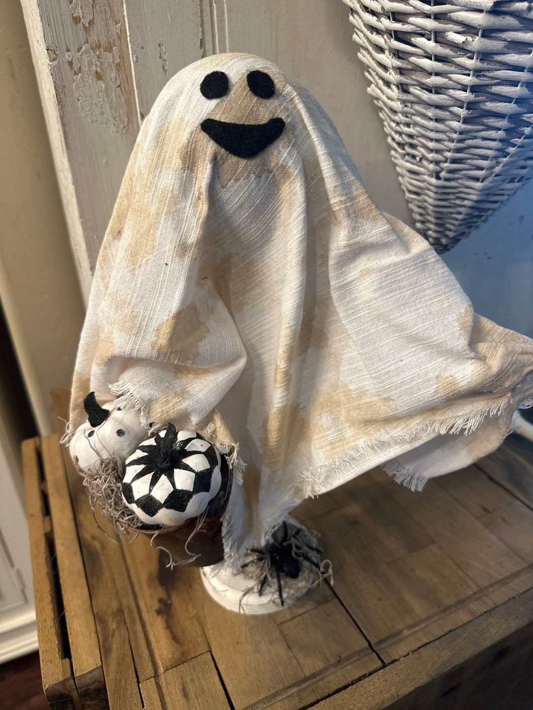 Spindle ghost