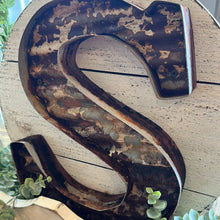 Load image into Gallery viewer, Monogram letter S sign
