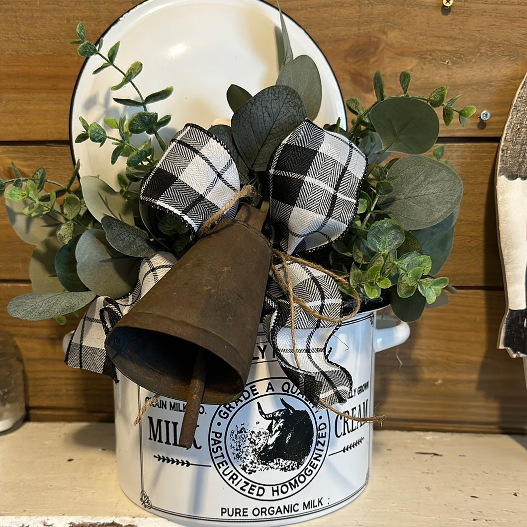 Milk and cream arrangement