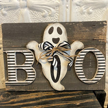 Load image into Gallery viewer, Boo sign with ghost
