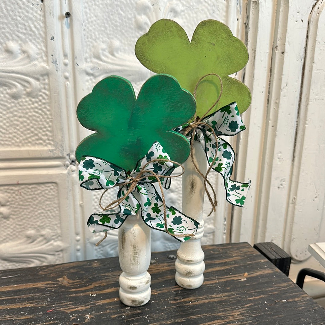 Set of 2 shamrocks on spindles