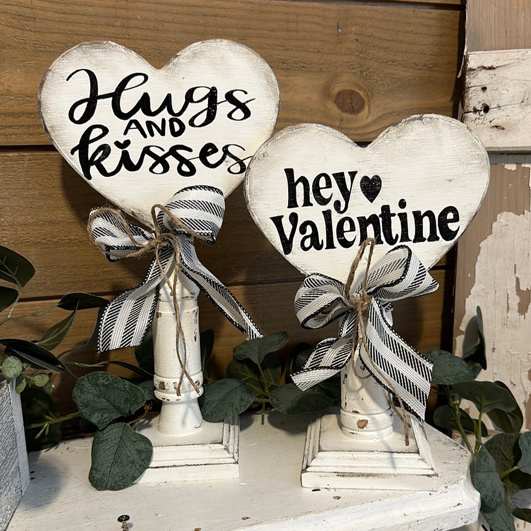 Set of 2 valentine spindles