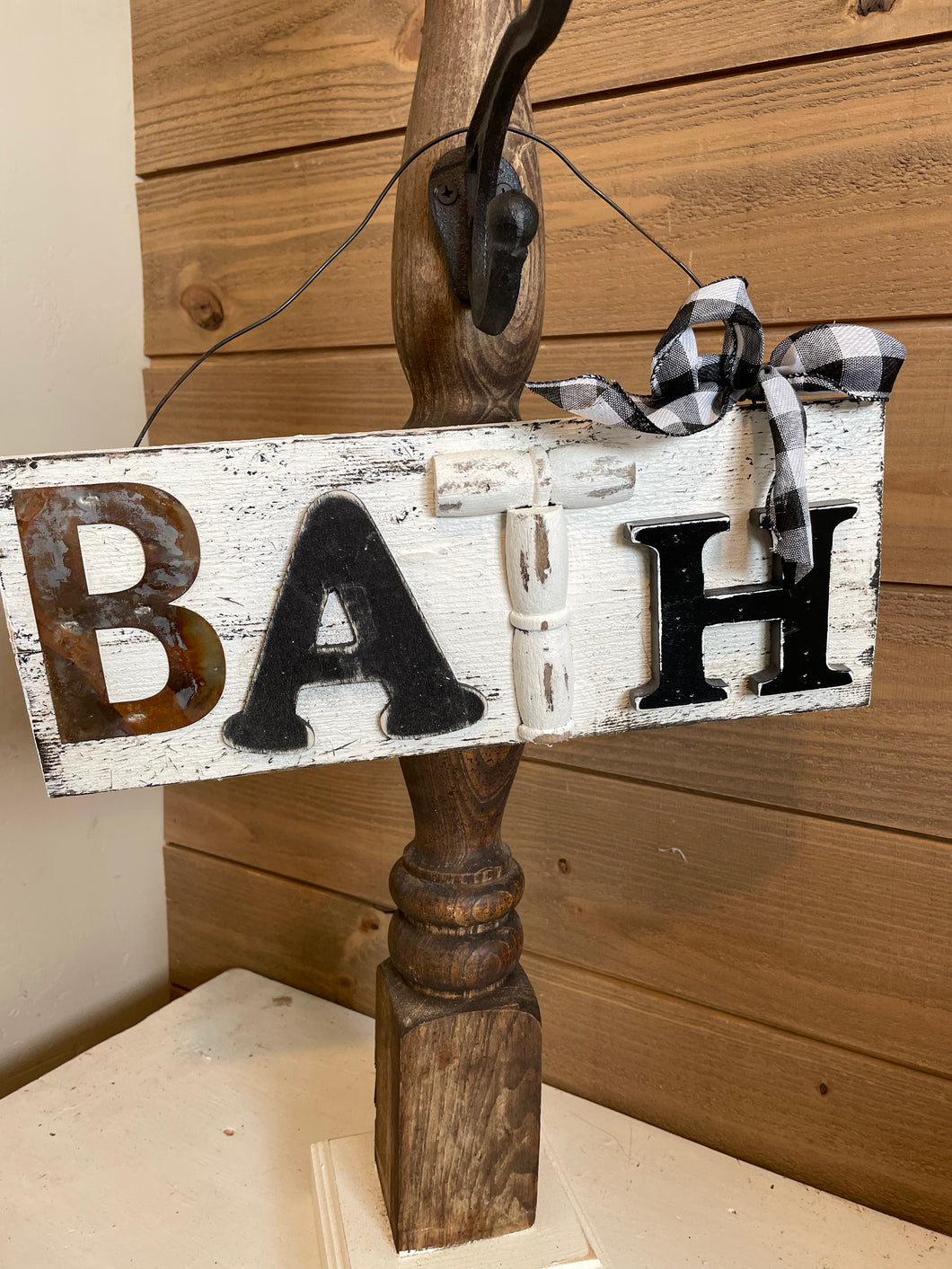 Small bath sign