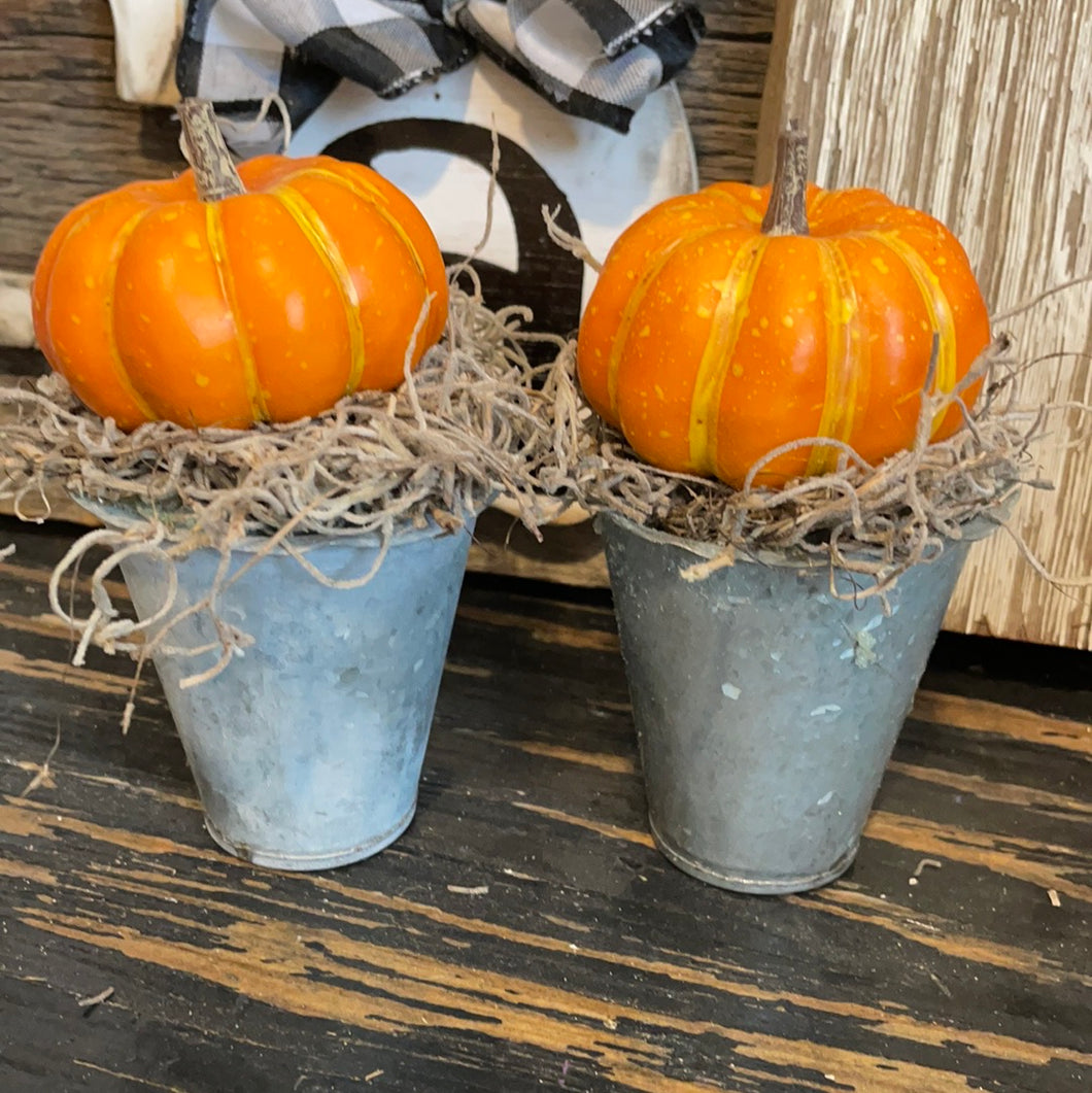 Mini tiered tray pumpkin