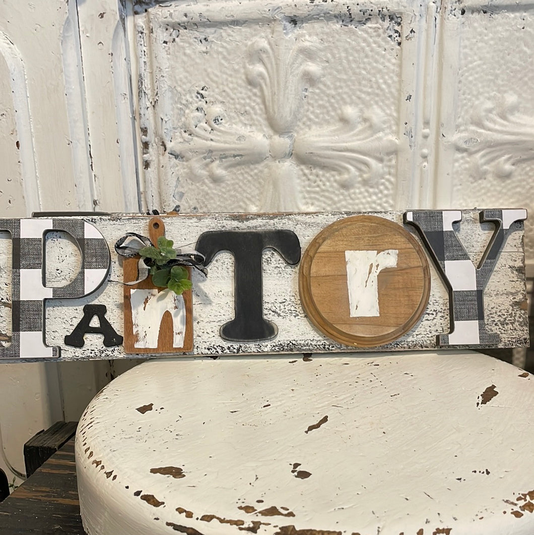 Small pantry sign