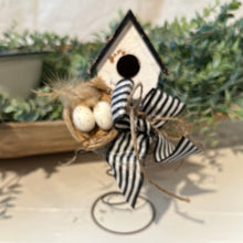 Load image into Gallery viewer, Birdhouse on spring
