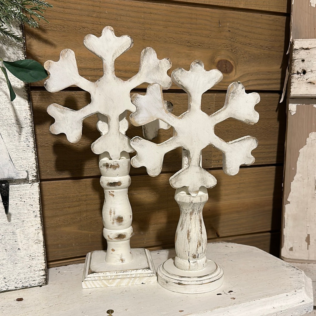 Set of 2 snowflakes on spindles