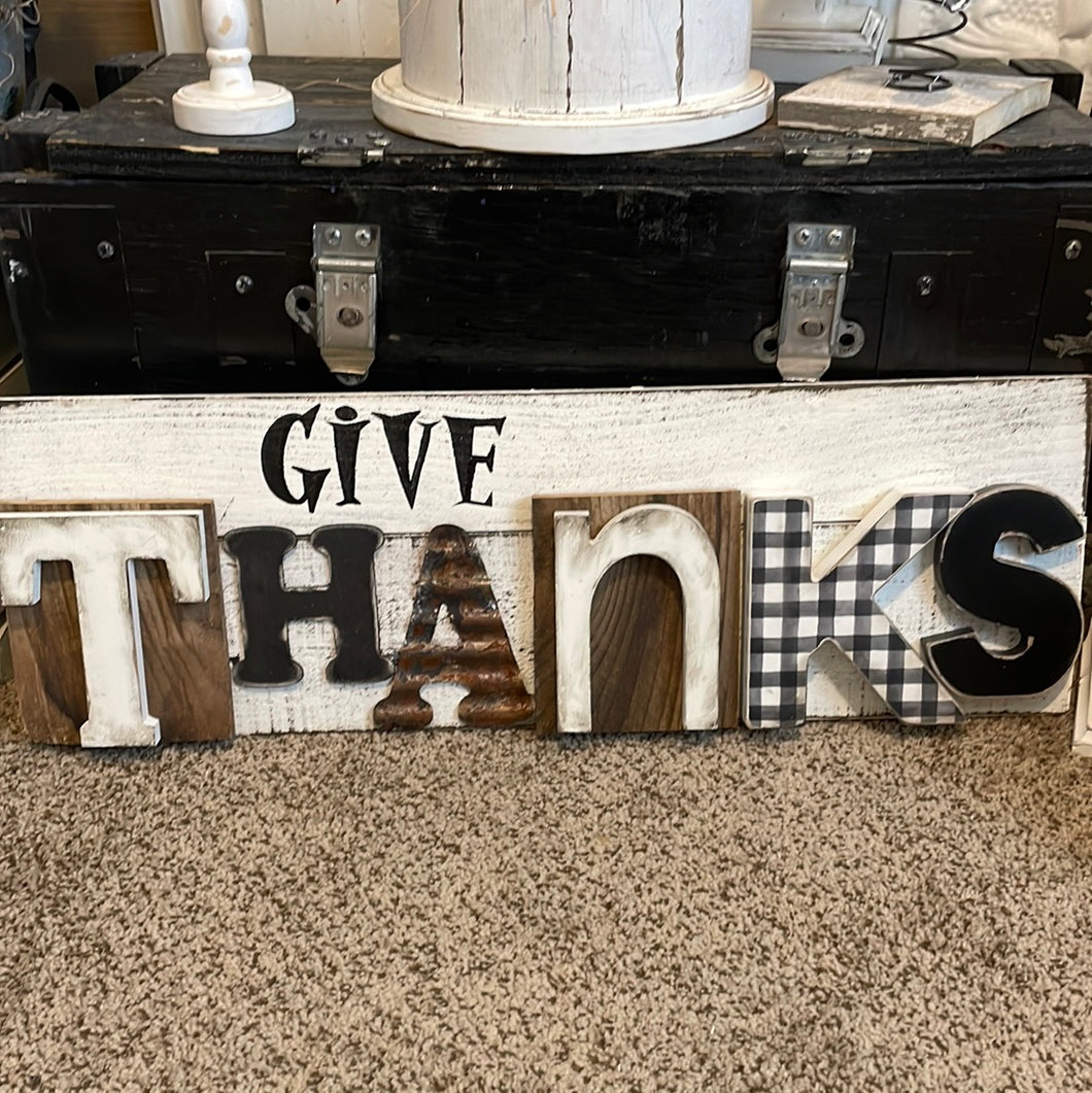 Give Thanks sign