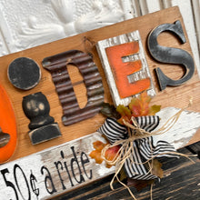 Load image into Gallery viewer, Hayrides sign
