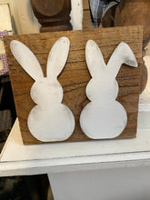 Load image into Gallery viewer, Bunny tiered tray signs
