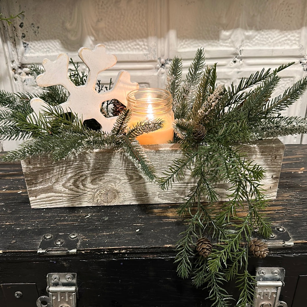 Chippy white wood centerpiece