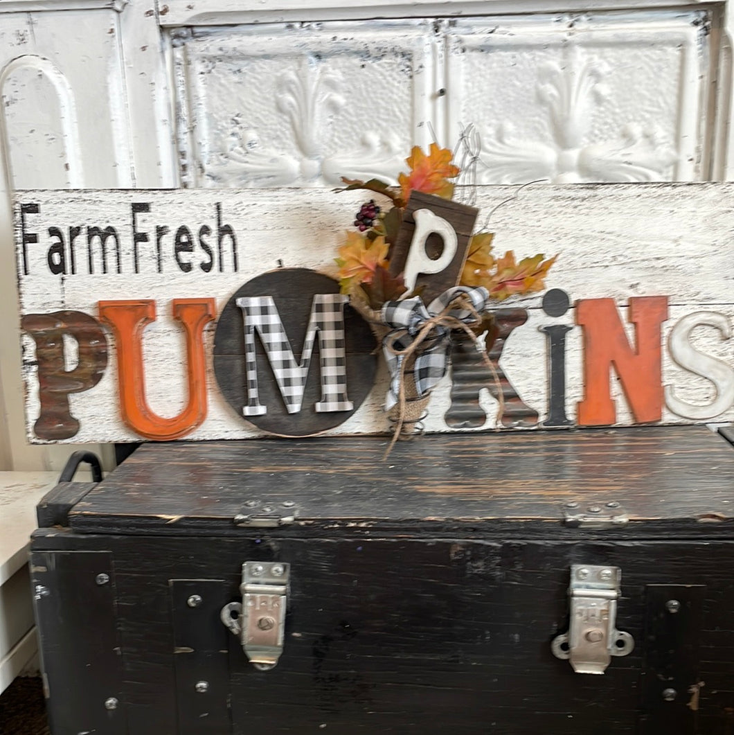 Farm fresh pumpkins sign
