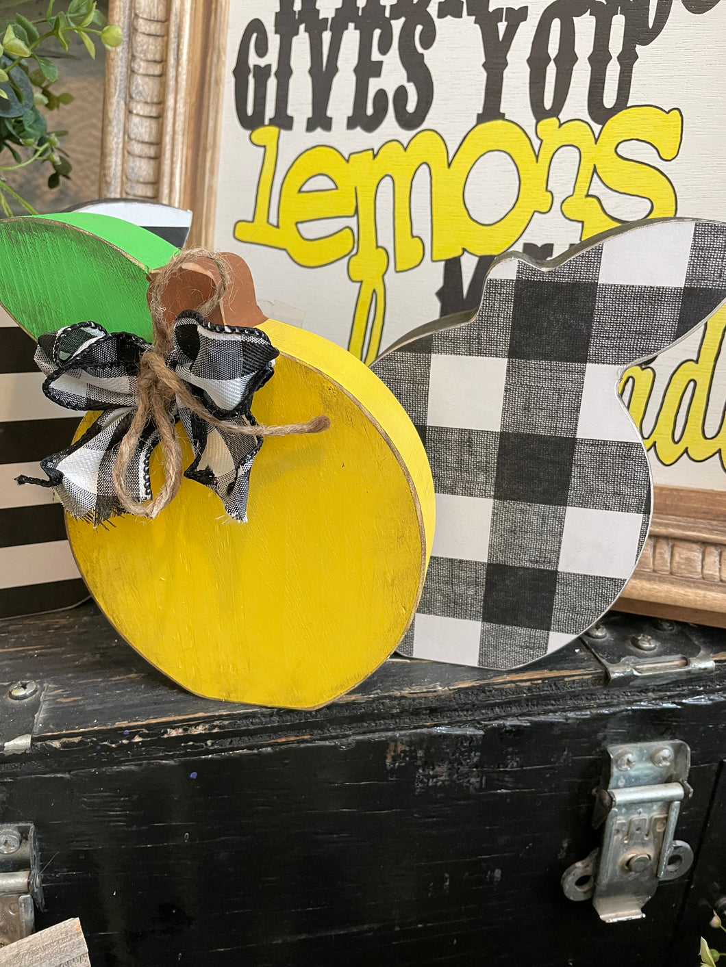 Set of 2 lemons