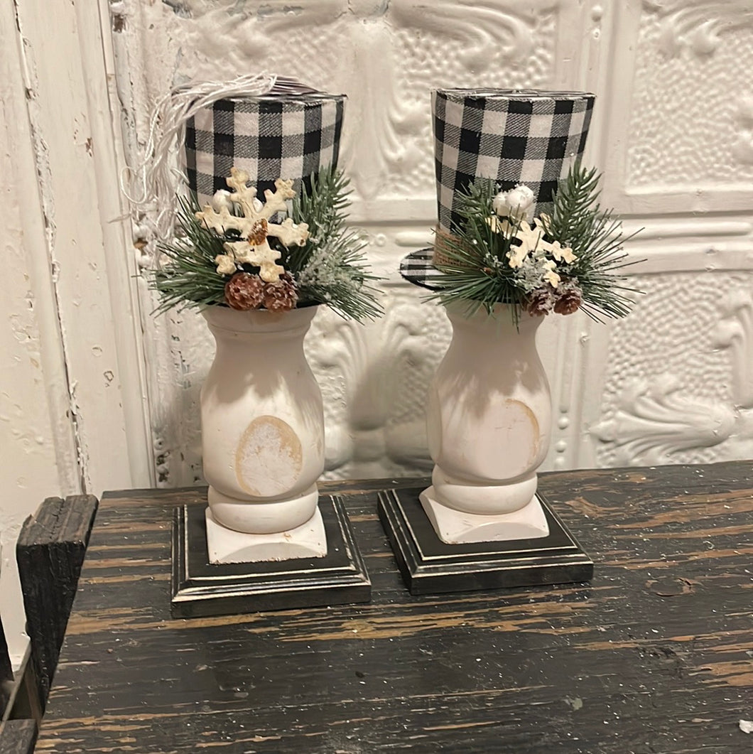 Snowman hat on spindle