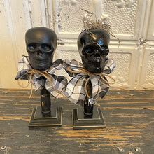 Load image into Gallery viewer, Skeleton head set of 2on spindles
