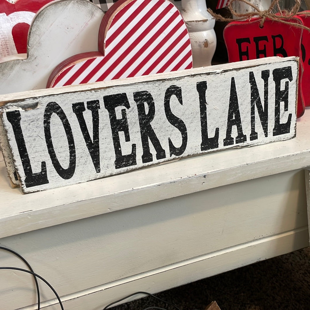 Lovers lane sign