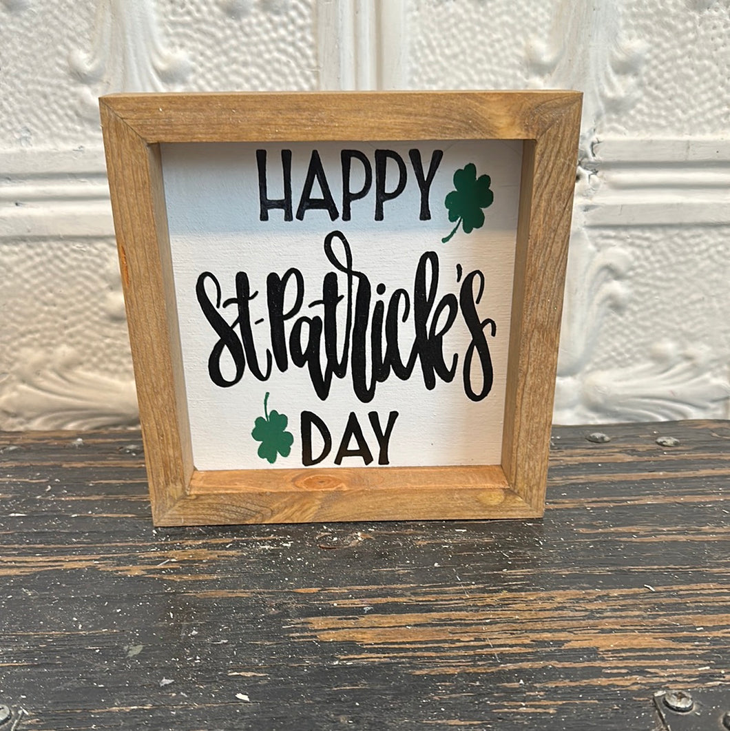 Happy St. Patrick’s Day sign