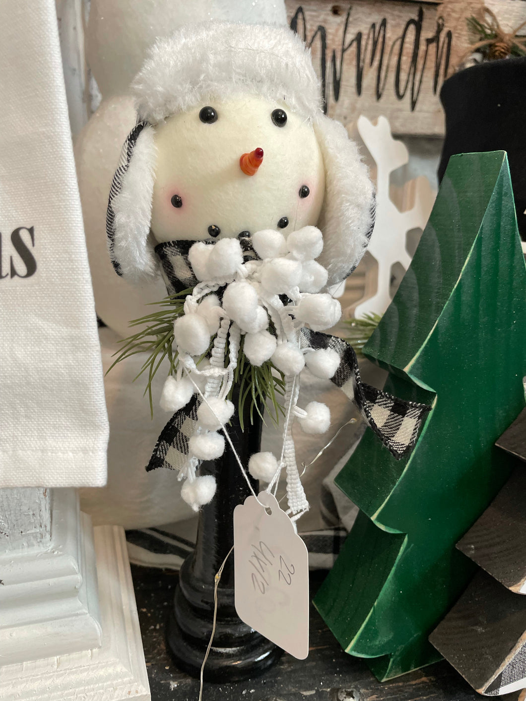 Snowman heAd on spindles
