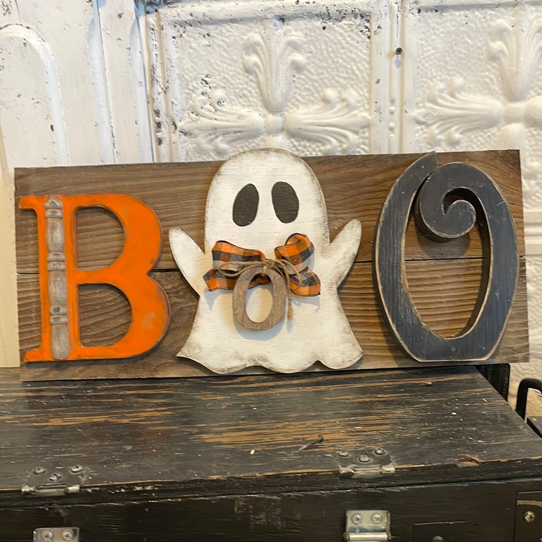 Large B👻O sign