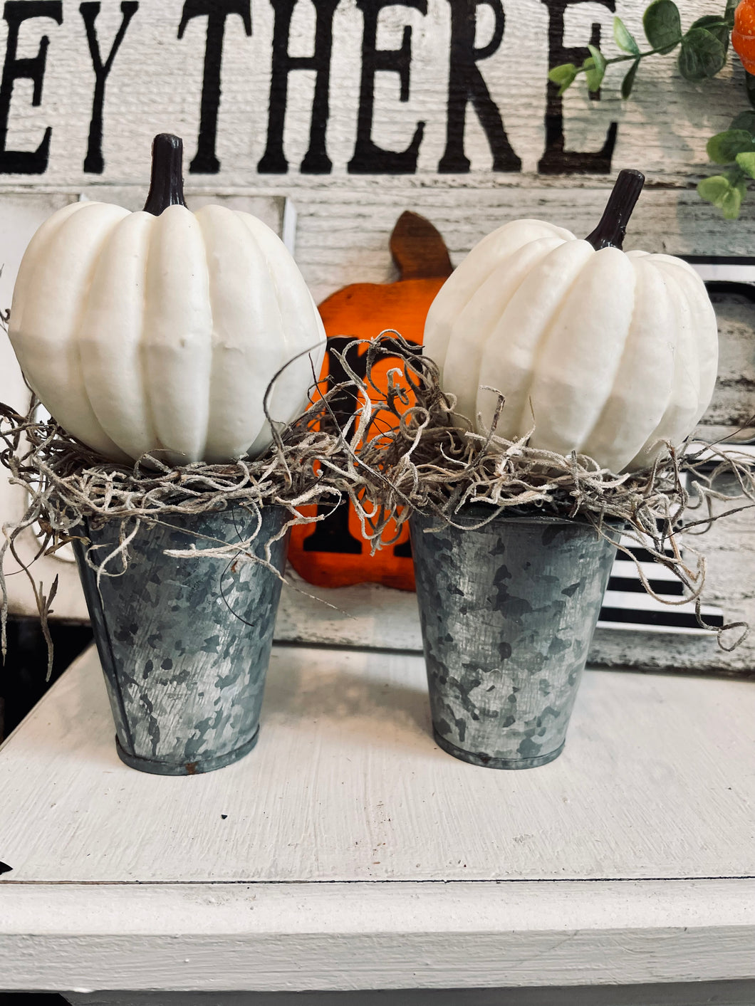 Tiered tray pumpkin