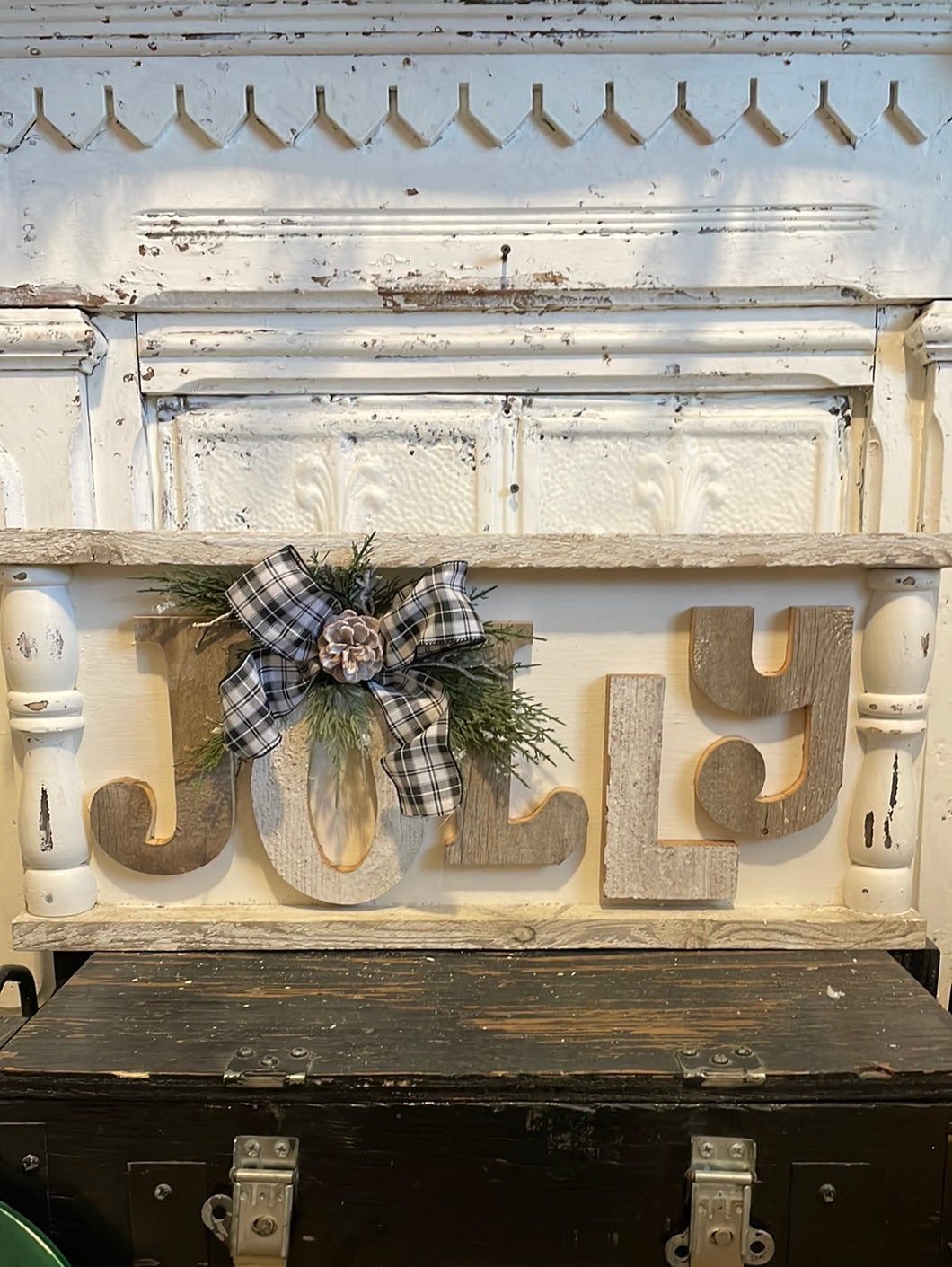 Oversized JOLLY sign