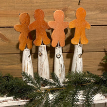 Load image into Gallery viewer, Set of 2 gingerbreads on spindles
