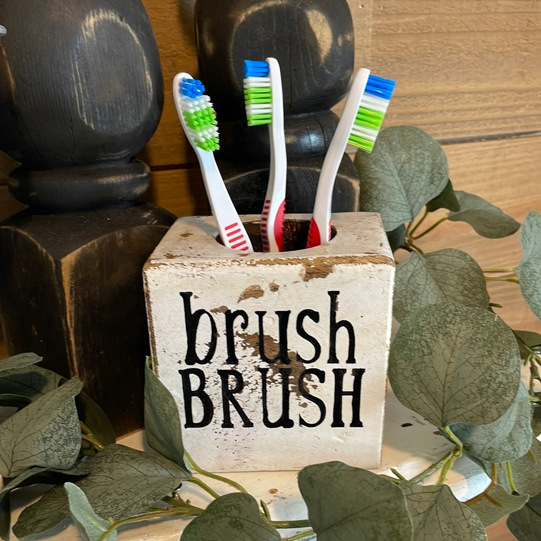 Brush brush holder