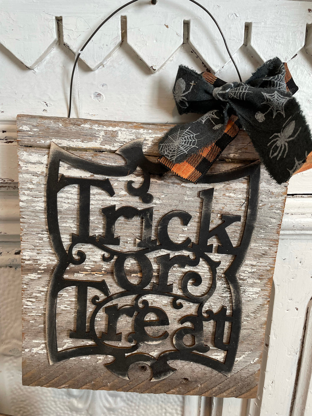 Trick or treat sign