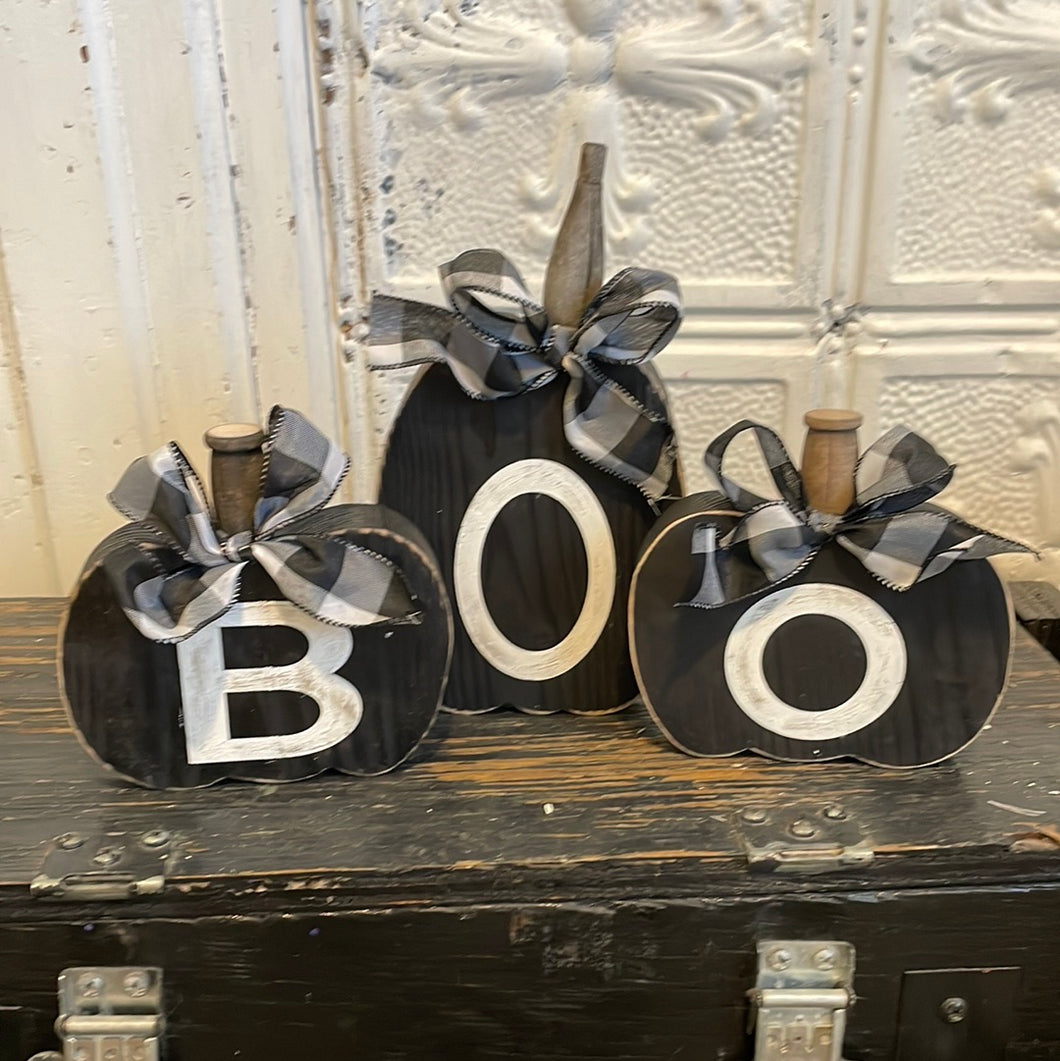 Set of 3 boo pumpkins