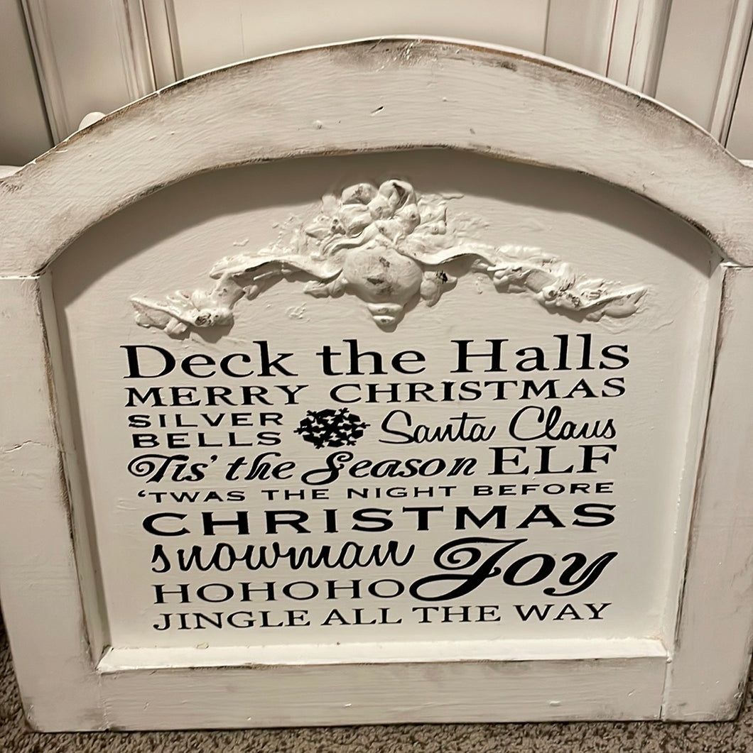 Deck the halls sign